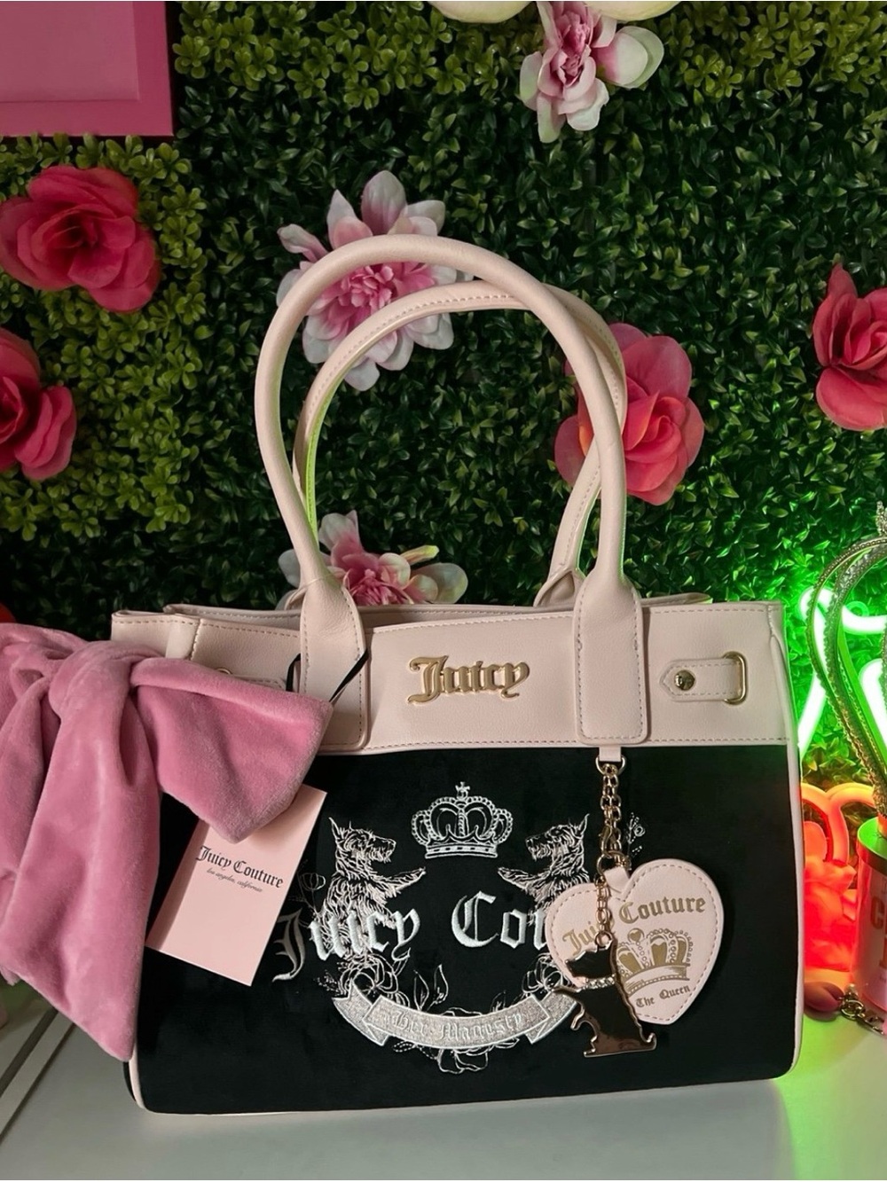 🩷🍒 NWT Juicy Couture heritage her majesty tote